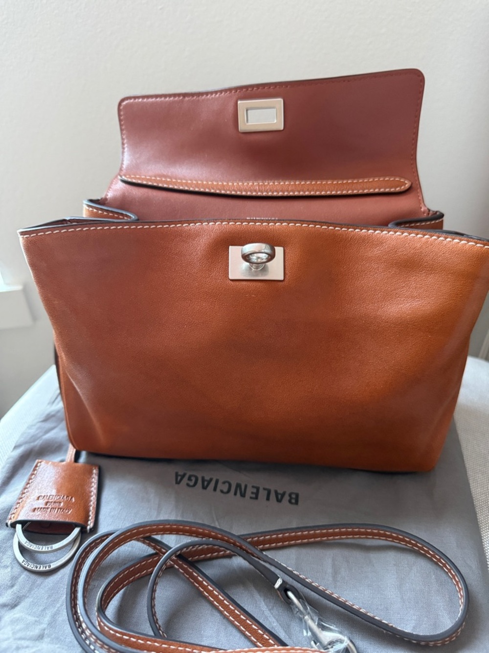 Balenciaga Rodeo Tan Cowboy in Mini Size - Picture 8 of 14